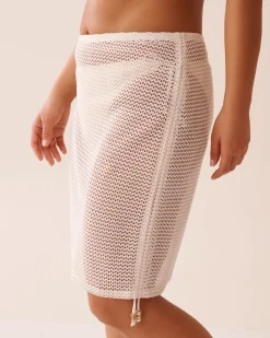 Hot Crochet Skirt Texture Play|On Neutral Ground