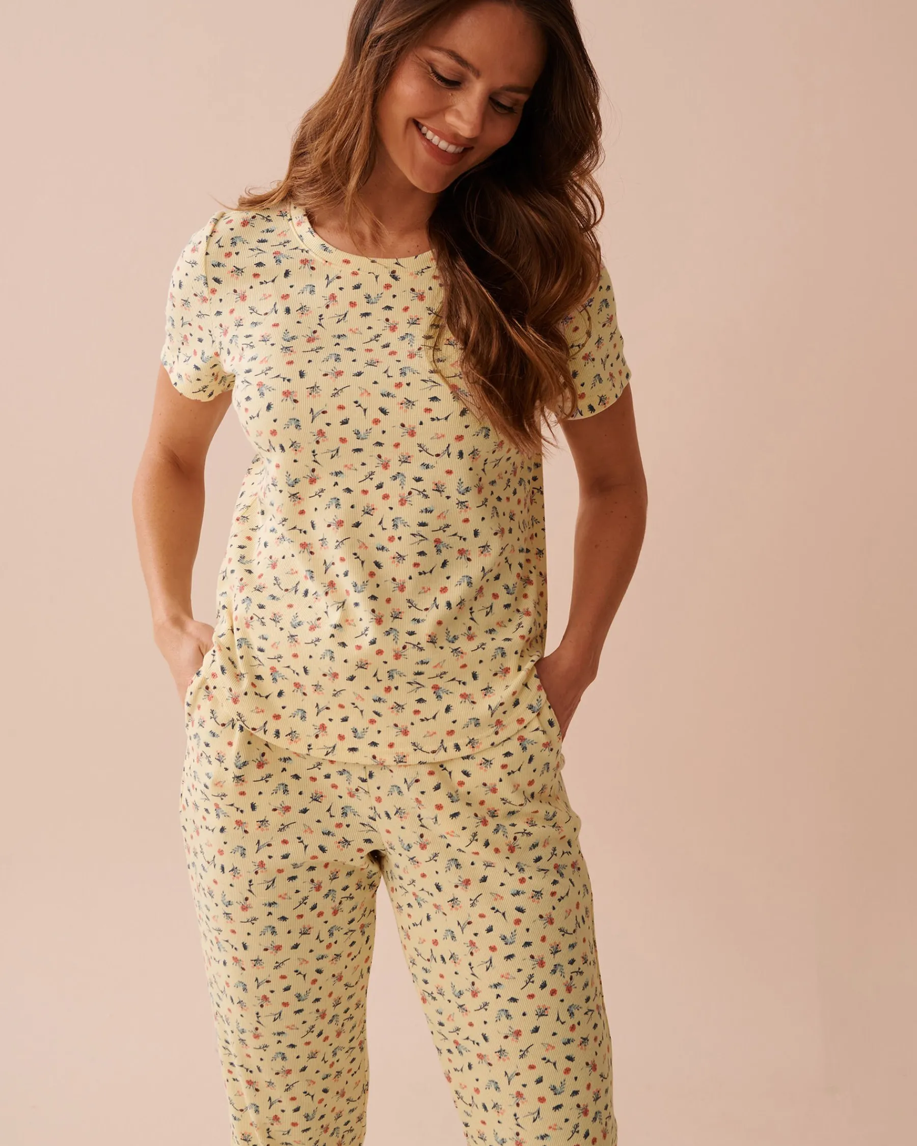 Ditsy Floral Print Ribbed T-shirt Tops